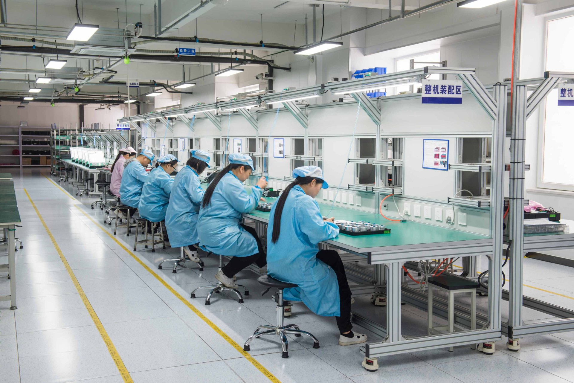 新能源车渗透率破60%，天津本地SMT加工厂怎么挑？(图1)
